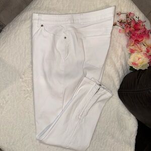 Lauren Ralph Lauren White Ankle Size 14W